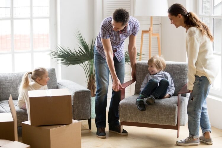 How to Move with Kids the Easiest Way