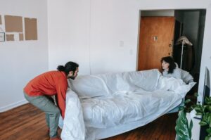 Expert Tips on Packing and Moving Bulky Items Safely and Easily